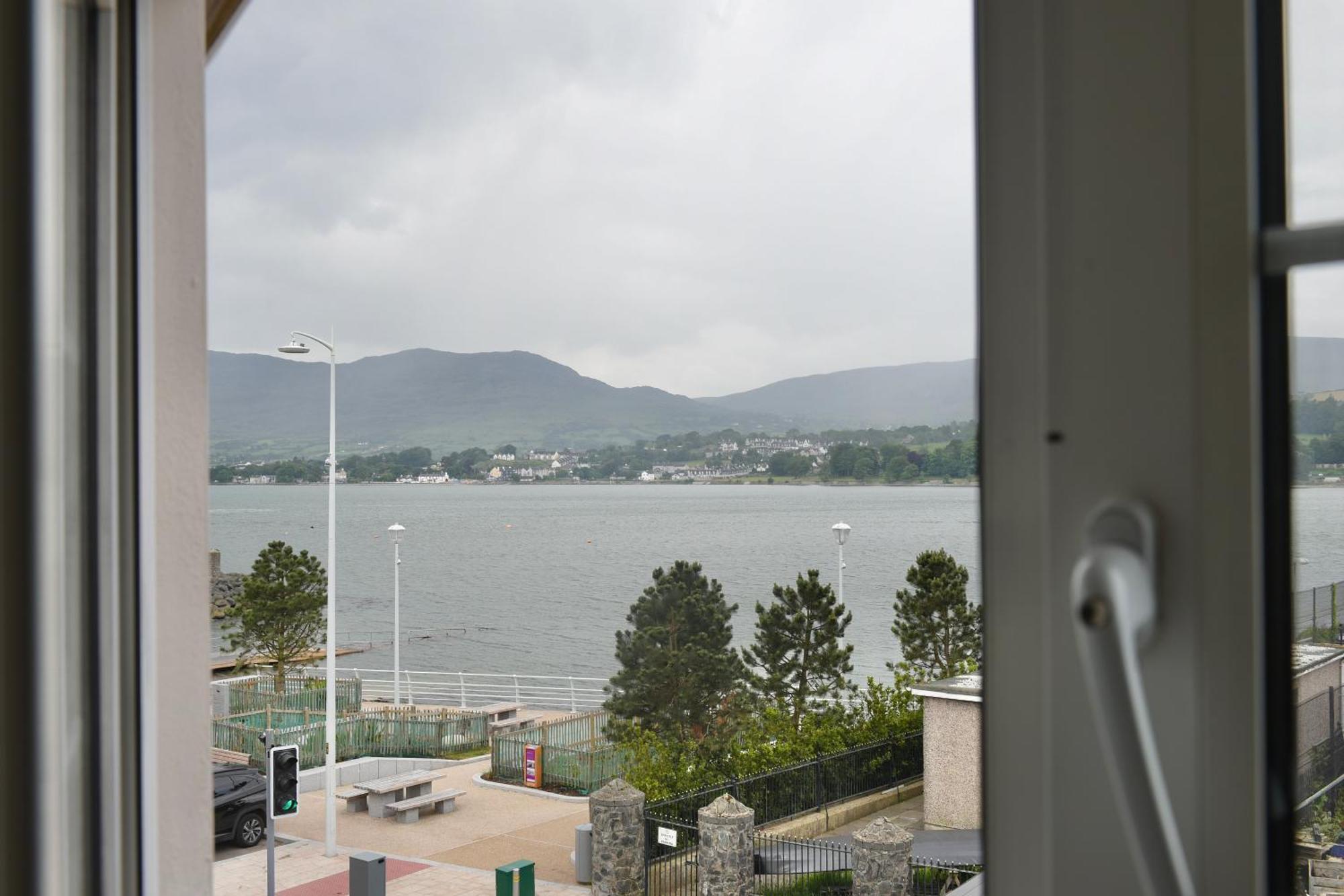 The Lough & Quay Accommodation Town Centre Warrenpoint Eksteriør bilde