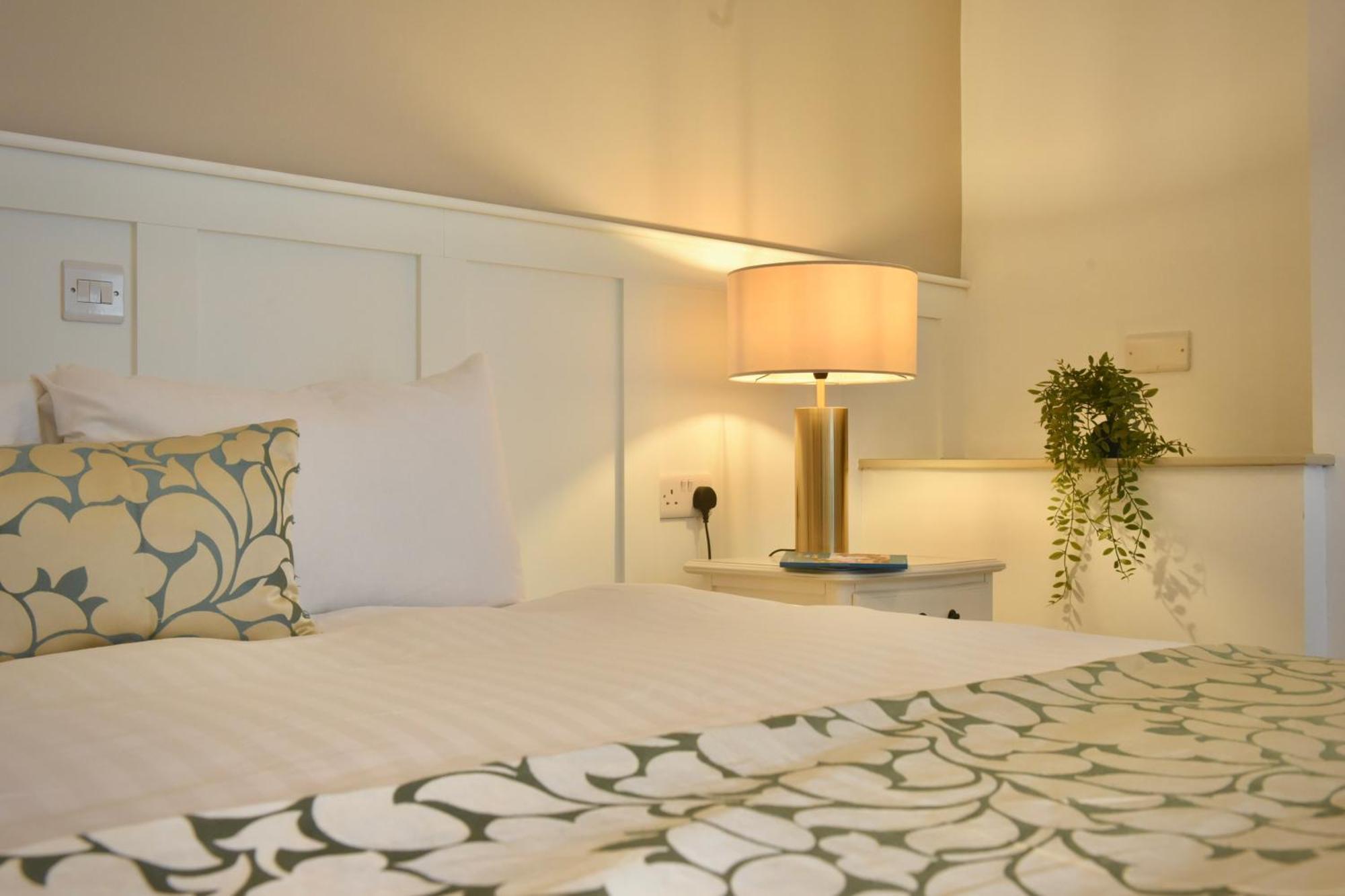 The Lough & Quay Accommodation Town Centre Warrenpoint Eksteriør bilde